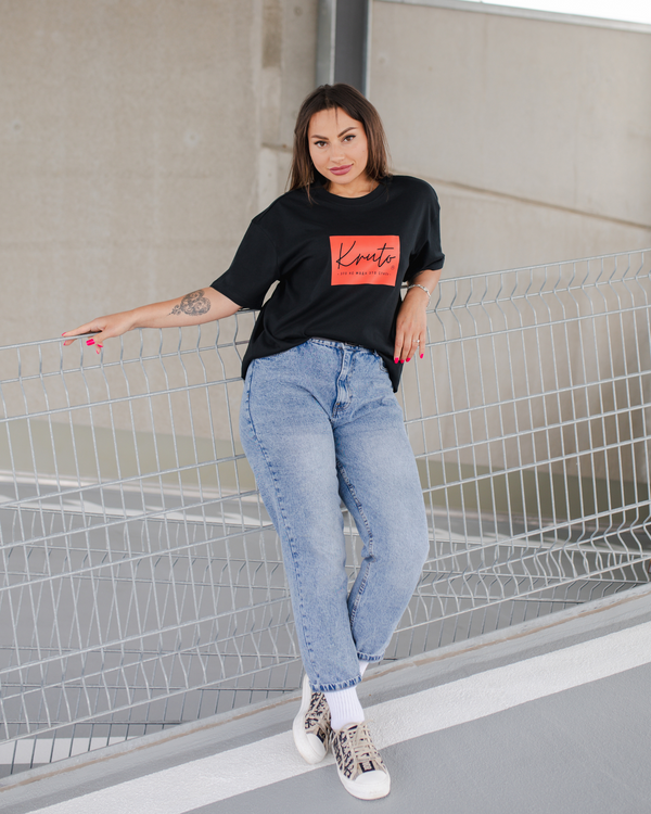 ETO NE MODA ETO STIL IN RED OVERSIZE T-SHIRT